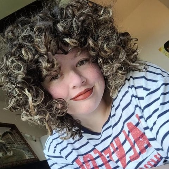 Meet your Posher, Allison - Picture 1 of 1